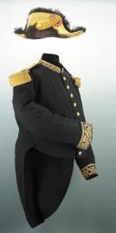 Photo 3 : UNIFORME DE GRANDE TENUE  DU CONTRE-AMIRAL FOURNIER, TROISIÈME RÉPUBLIQUE.
