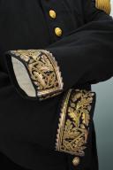 Photo 8 : UNIFORME DE GRANDE TENUE  DU CONTRE-AMIRAL FOURNIER, TROISIÈME RÉPUBLIQUE.