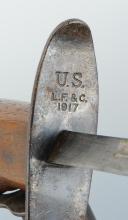 Photo 6 : POIGNARD DE TRANCHÉE US « TRENCH KNIFE », modèle 1917.