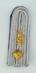 PATTE D'ÉPAULE D'UN LIEUTENANT DU CORPS MÉDICAL DE LA MARINE, Oberleutnant der Marine, Seconde Guerre Mondiale. 14546-34