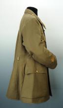 Photo 4 : TUNIQUE D’UN COMMANDANT DU SECOND RÉGIMENT ÉTRANGER D’INFANTERIE, modèle 1929.