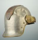 Photo 6 : CASQUE D'OFFICIER DE CUIRASSIER OU DE DRAGON MODÈLE 1872 modifié 1874, ADAPTÉ POUR LE SERVICE DES TRANCHÉES à partir de novembre 1914.