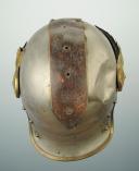 Photo 8 : CASQUE D'OFFICIER DE CUIRASSIER OU DE DRAGON MODÈLE 1872 modifié 1874, ADAPTÉ POUR LE SERVICE DES TRANCHÉES à partir de novembre 1914.