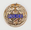 PLAQUE DE FONCTION D'UN MEMBRE DE LA POLICE DE L'ÉTAT FRANÇAIS, Seconde Guerre Mondiale. 31608R