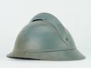 Photo 2 : 235	CASQUE TYPE ADRIAN DU COMMERCE, D'ARTILLERIE, modèle 1915. 