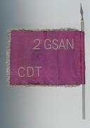 Photo 3 : FANION DU COMMANDANT DU SECOND GROUPE DE SOUTIEN DE L’ARTILLERIE NUCLÉAIRE.