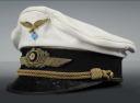 Photo 6 : CASQUETTE D’OFFICIER GÉNÉRAL DE LA LUFTWAFFE À COIFFE BLANCHE, Schirmmütze.