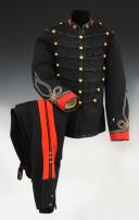 DOLMAN ET CULOTTE D'UN LIEUTENANT DU 16ème RÉGIMENT D'ARTILLERIE TERRITORIAL, modèle 1883, Troisième République. 30222