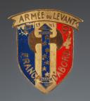 INSIGNE DE L'ARMÉE DE L'ÉTAT DE VICHY AU LEVANT - 1941, Seconde Guerre Mondiale. 31750R