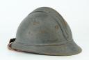 Photo 2 : 250	CASQUE ADRIAN modèle 1915, POUR LE RÉGIMENT DE CHASSEURS POLONAIS, insigne modèle septembre 1917.