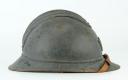 Photo 3 : 250	CASQUE ADRIAN modèle 1915, POUR LE RÉGIMENT DE CHASSEURS POLONAIS, insigne modèle septembre 1917.