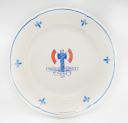 FAÏENCE DE PORNIC - ASSIETTE COMMÉMORATIVE DE L'ASSOCIATION NATIONALE « PÉTAIN-VERDUN », 1985. 27434R