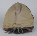 Photo 2 : 490	CASQUE ADRIAN D'INFANTERIE, modèle 1926, avec couvre-casque.