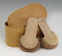 PAIR OF LIGHT CAVALRY SENIOR OFFICER'S EPAULETTES, Model 1921, Third Republic. 33021R