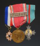 MÉDAILLE COMMÉMORATIVE DE VERDUN GRAVURE G. PRUD'HOMME ET MÉDAILLES CIVILES ET RELIGIEUSES, Première Guerre Mondiale - Troisième République. 31376R