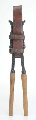 PORTABLE BARBED WIRE CUTTER, World War II. 28380