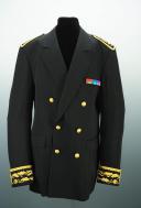 Photo 2 : TUNIQUE ET PANTALON DE PRÉFET, modèle 1963.