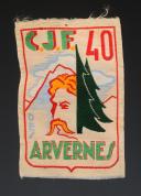 ÉCUSSON GROUPEMENT 40 ARVERNES DES CHANTIERS DE JEUNESSE, 1er modèle, Seconde Guerre Mondiale. 31690-1R