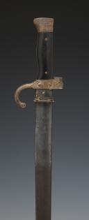BERTHIER BAYONET, model 1892 second type, Third Republic - World War I. Serial number 28673R.