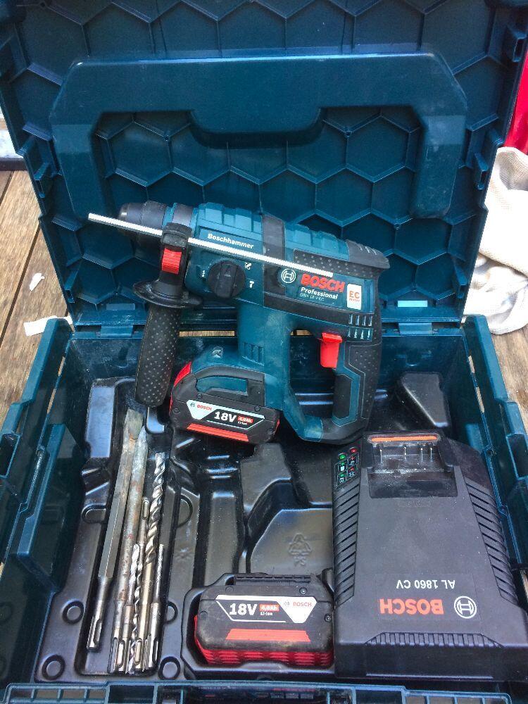 Location outil Perforateur bosch à batterie lithium près de Montpellier