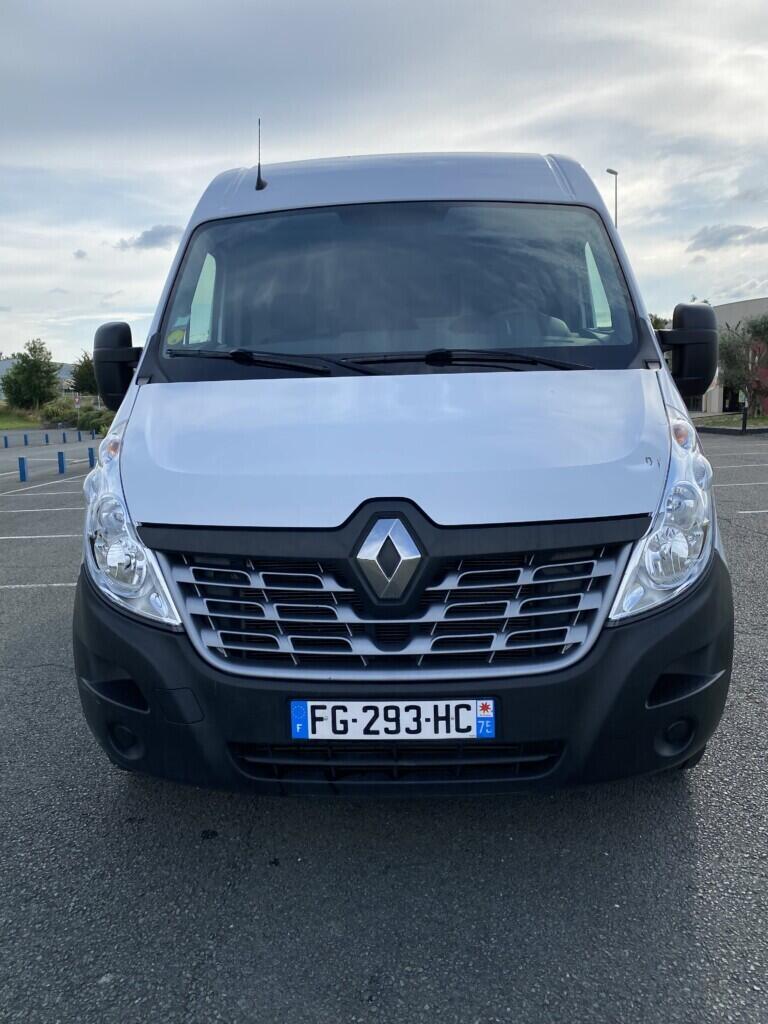 Location outil Utilitaire plus de 10m3 près de Angers