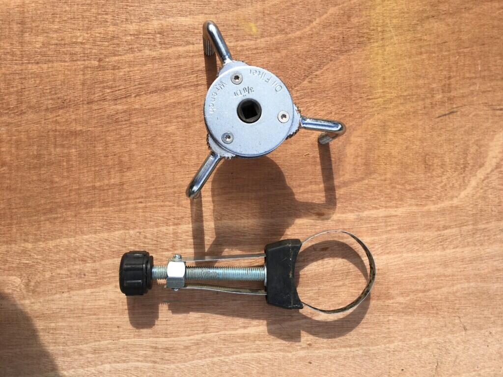 Location outil Clé à filtre  près de Saint-Quentin-sur-Isère