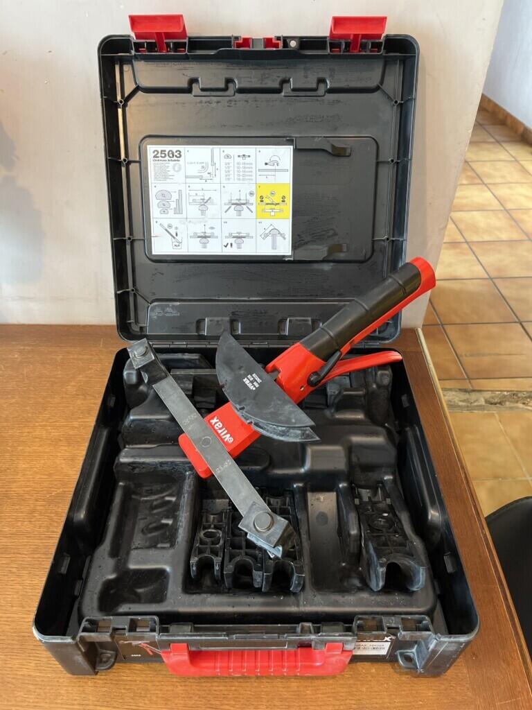 Location outil Cintreuse manuel Virax près de Maxéville