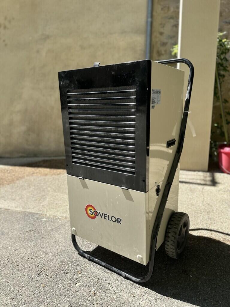 Location outil Déshumidificateur électrique près de Saint-Romain-en-Viennois