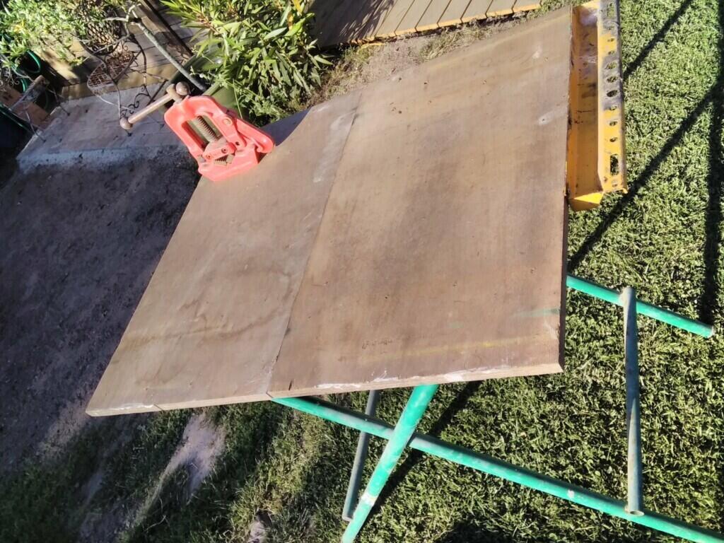 Location outil Table de plombier  près de Vannes