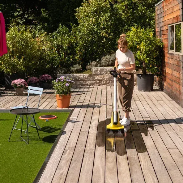 Location outil Nettoyeur terrasse électrique Karcher près de Bourgbarré