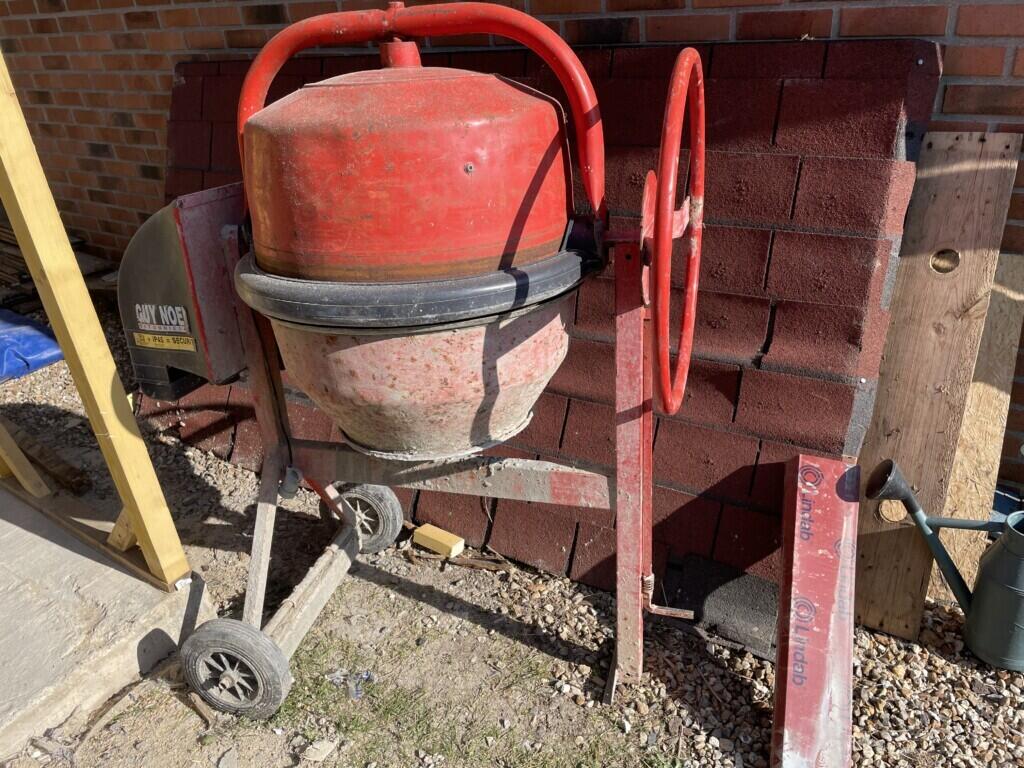 Location outil Bétonnière électrique près de Galluis