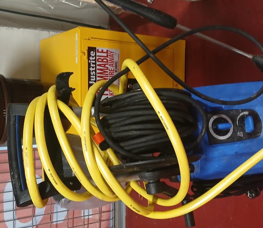 Location outil Nettoyeur haute pression Électrique Nilfisk près de Lyon