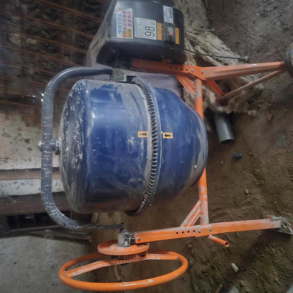 Location outil Bétonnière Dexter près de Marquefave