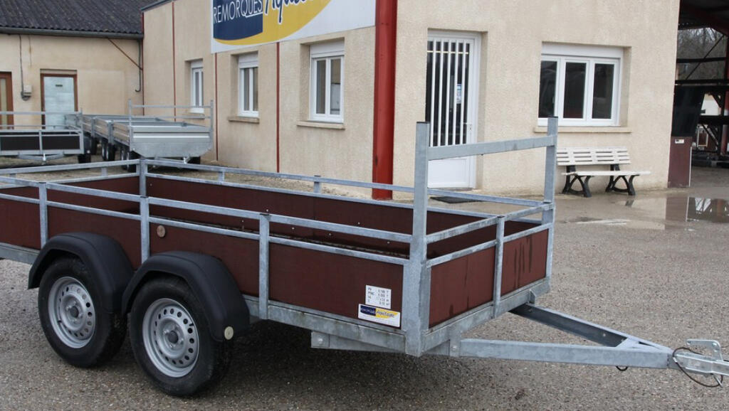 Location outil Remorque Moins de 750kg près de Helfaut