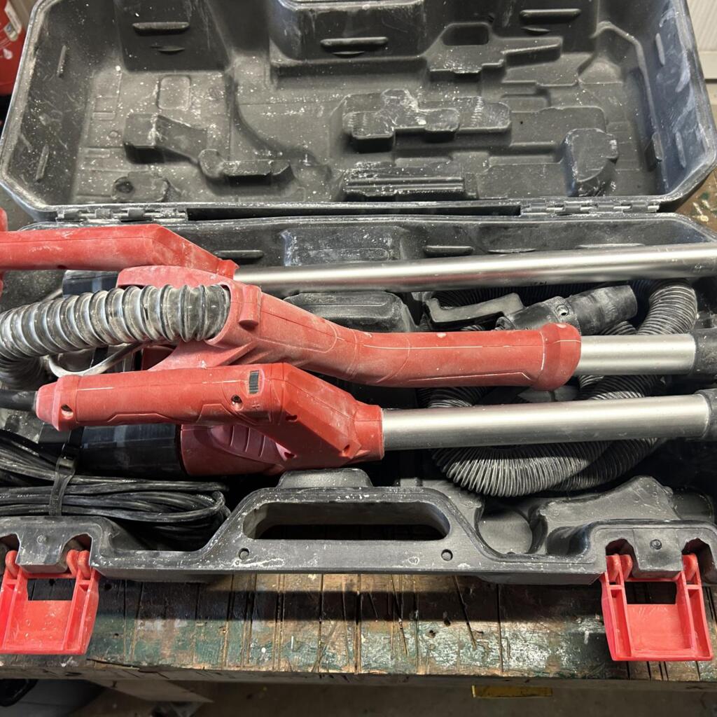 Location outil Ponceuse girafe Électrique près de Saint-Quentin