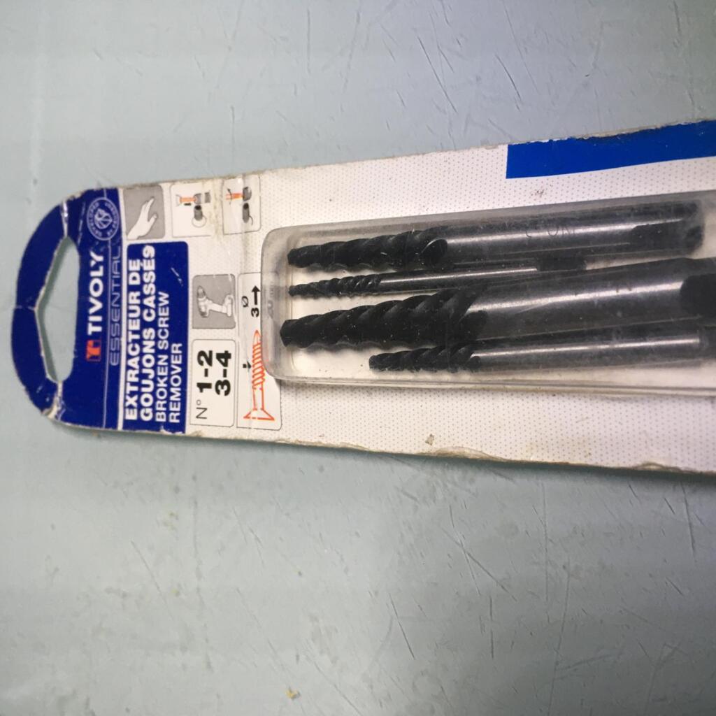 Location outil Extracteur de goujons cassés près de Vanves