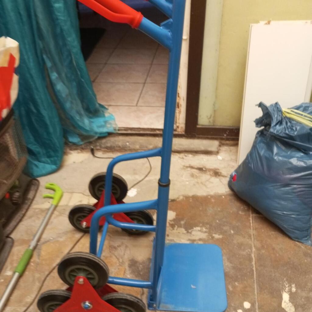 Location outil Diable escalier Pliant près de Cuxac-d'Aude