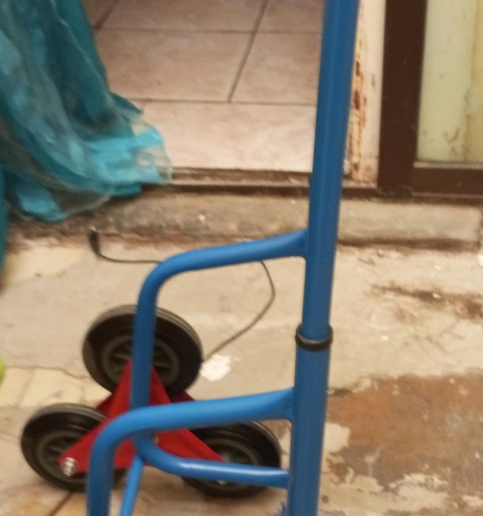 Location outil Diable escalier Pliant près de Cuxac-d'Aude