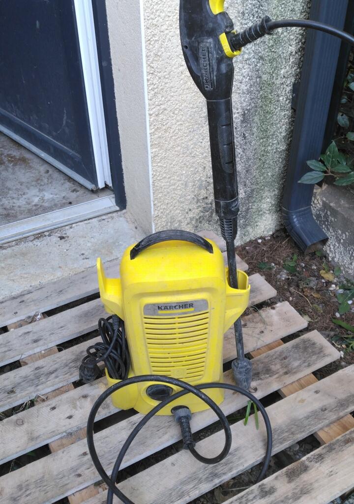 Location outil Nettoyeur haute pression Électrique Karcher près de Pierrelatte