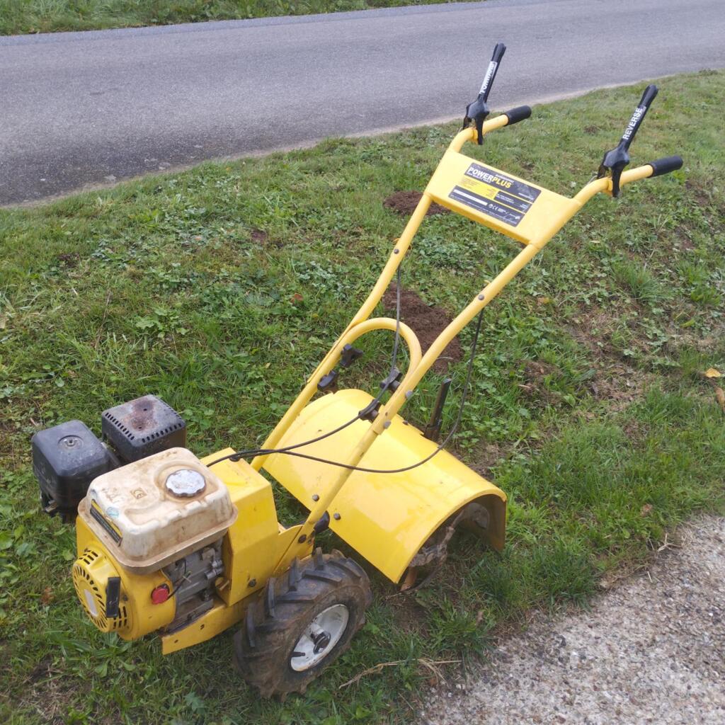 Location outil Motoculteur Électrique près de Saint-Nicolas-de-Redon