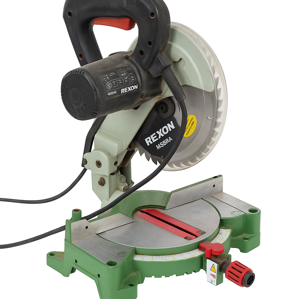 Location outil Scie à onglet Électrique Dexter près de Villeneuve-la-Comtesse