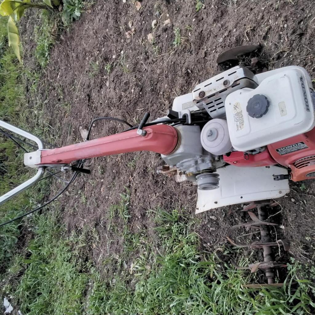 Location outil Motoculteur Honda près de Lureuil