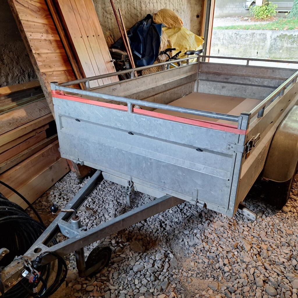 Location outil Remorque Moins de 750kg Lider près de Plaisians