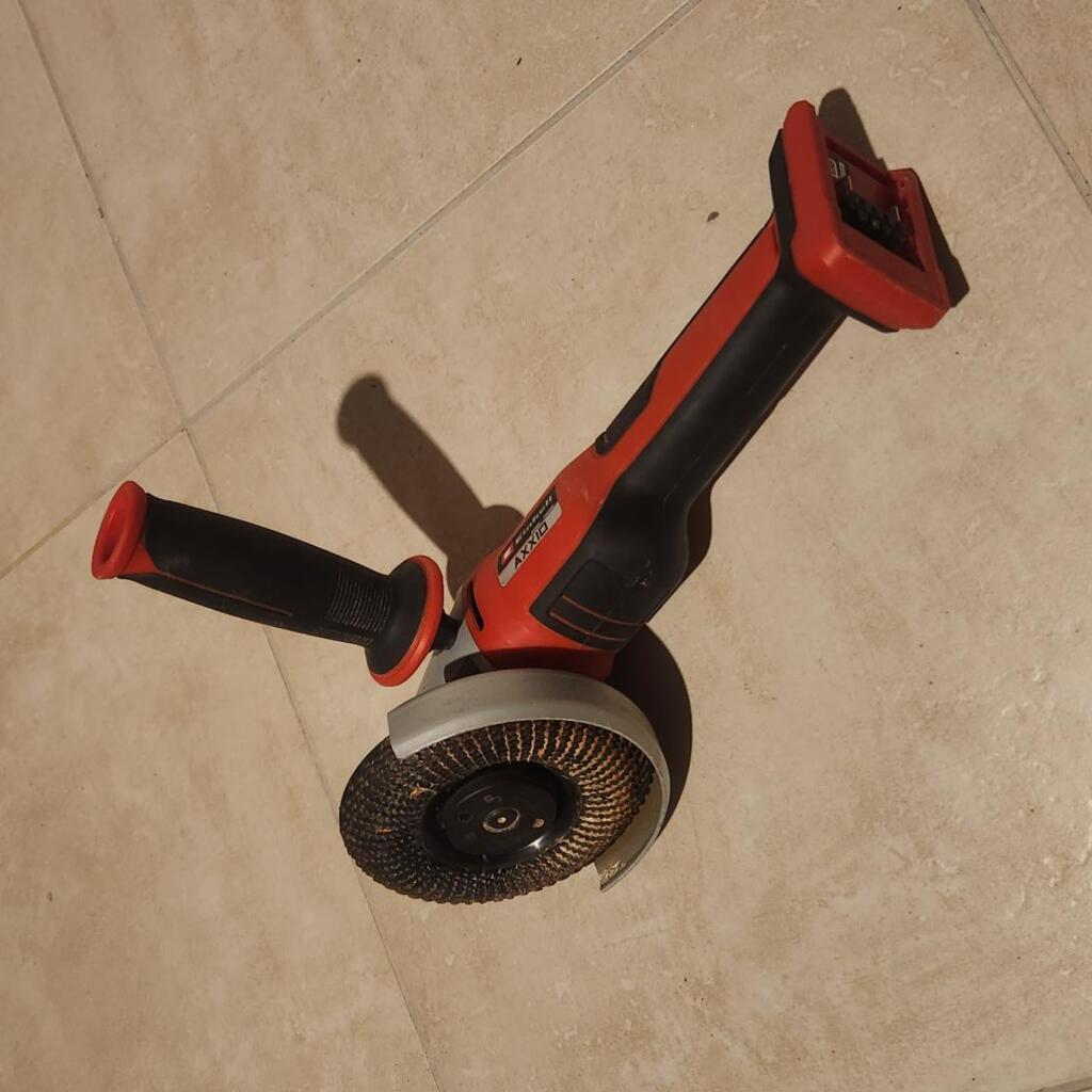 Location outil Meuleuse Électrique Einhell près de Méré