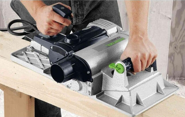 Location outil Rabot Électrique Festool près de Mouthier-Haute-Pierre