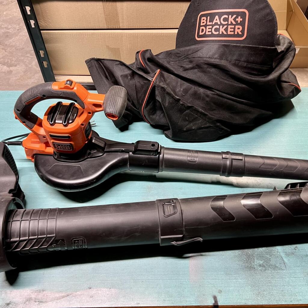 Location outil Aspirateur souffleur Électrique Black et decker près de Saint-Xandre