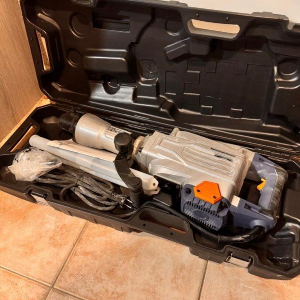 Location outil Marteau piqueur Électrique près de Istres