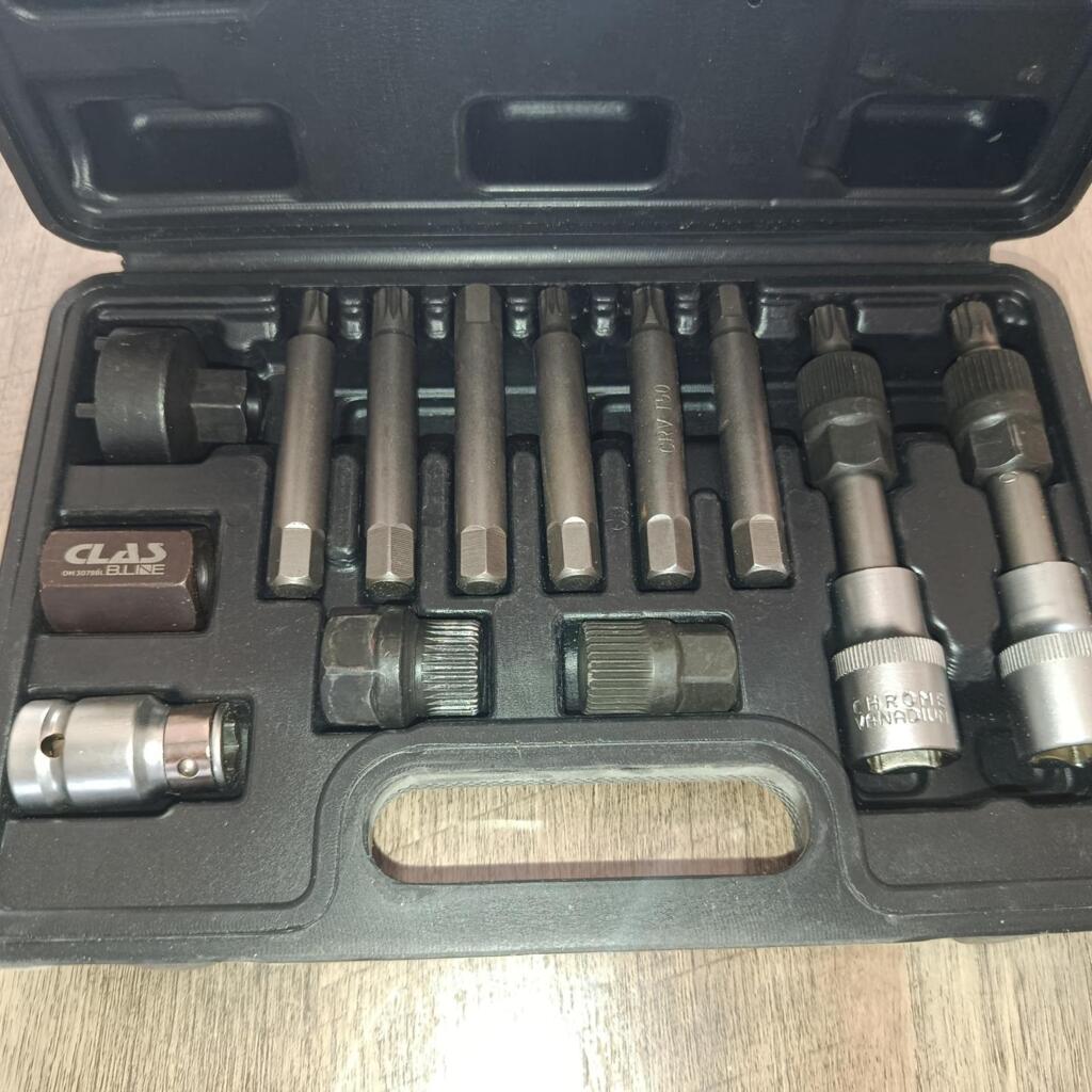 Location outil Coffret poulies alternateur débrayables 13pcs Clas près de Saint-André-de-Roquelongue