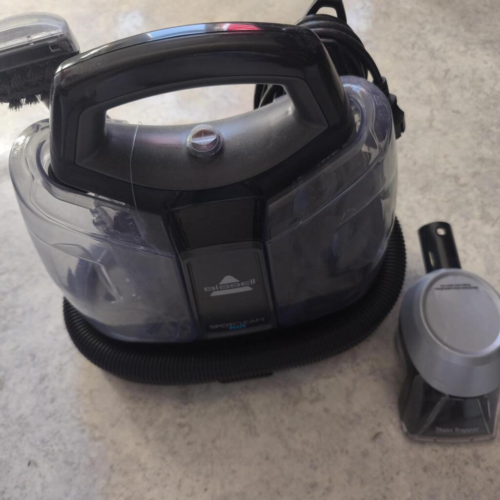 Location outil Shampouineuse Bissell près de Villers-la-Montagne