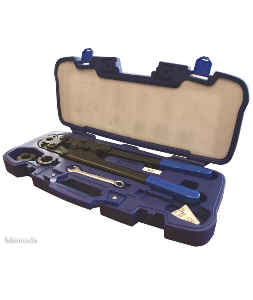 Location outil Pince à sertir Dexter près de Longjumeau